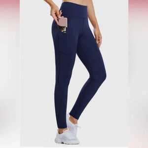 Baleaf size XS navy scrunch butt leggings with pockets like new condition​